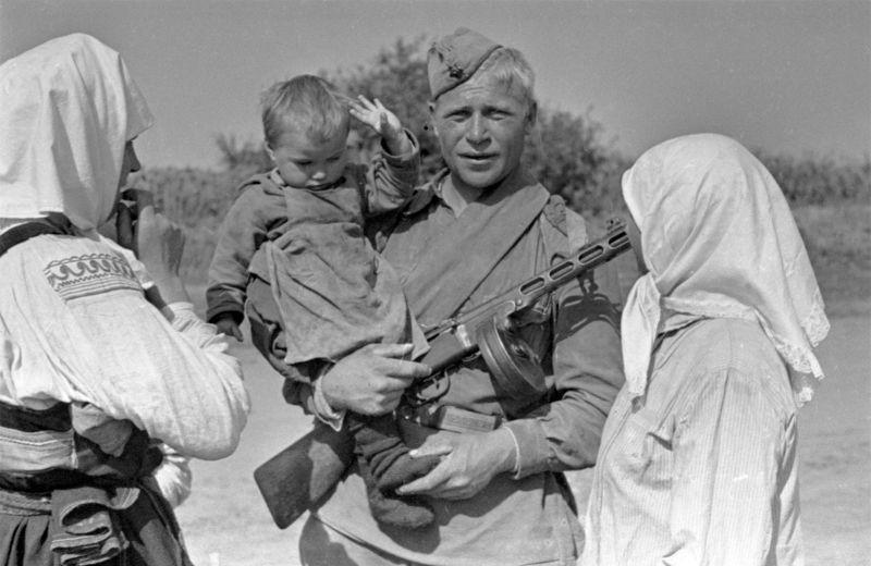 Фото матери солдата вов